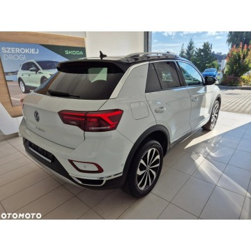 Volkswagen T-Roc  SUV 2022,  1.5 benzyna - Na sprzedaż za 97 900 zł - Kraków - zdjęcie 8