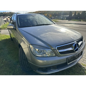 Mercedes - Benz C-klasa  Kombi 2010,  1.8 benzyna, automat - Na sprzedaż za 22 300 zł - Wejherowo - zdjęcie 2