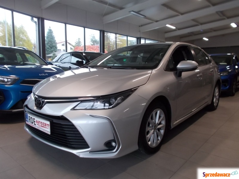Toyota Corolla  Sedan/Limuzyna 2020 benzyna - Na sprzedaż za 67 500 zł - Dębica