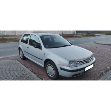 Volkswagen Golf IV 1.4 benzyna 1998r. 3-D Sprowadzony