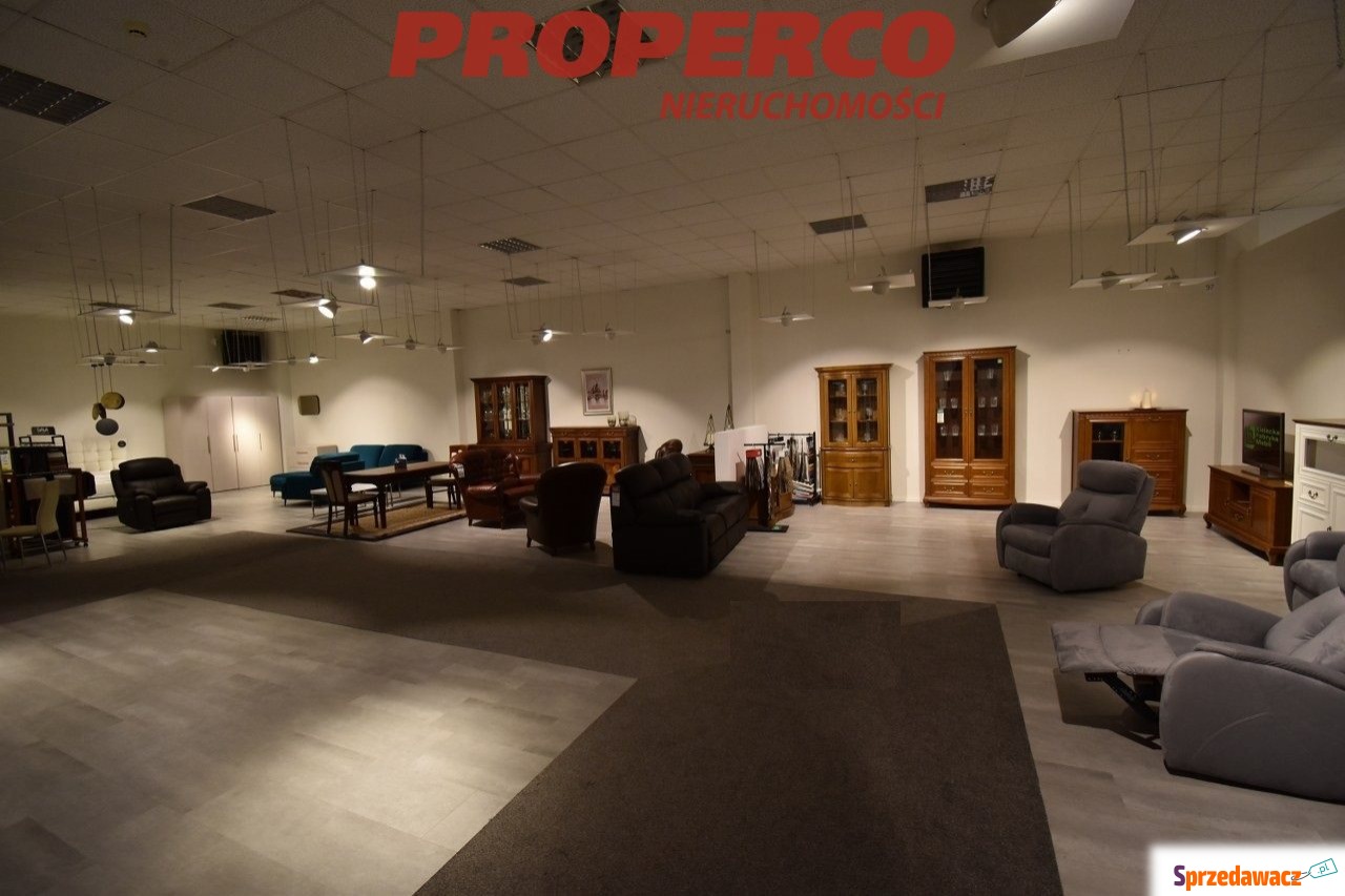 Lokal/hala 650 m2 Piaski