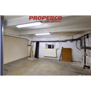 Lokal 43 m2, Pakosz, podwyższona piwnica