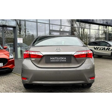 Toyota Corolla  Sedan/Limuzyna 2018,  1.6 benzyna - Na sprzedaż za 53 500 zł - Łódź - zdjęcie 4