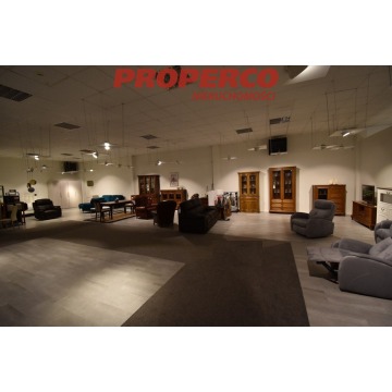 Lokal/hala 650 m2 Piaski