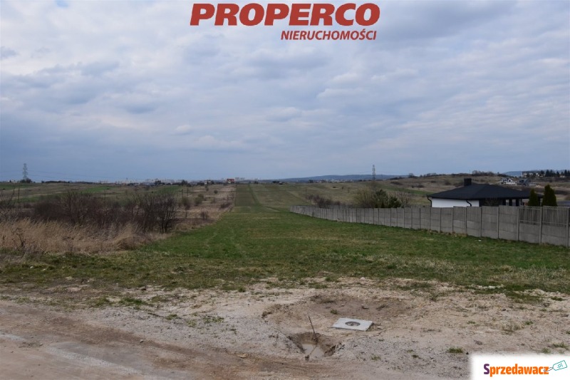 Działka Kielce sprzedam, pow. 3000 m2  (30a), uzbrojona