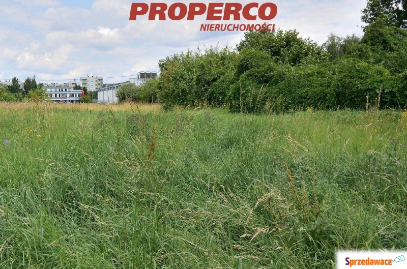 Działka Kielce sprzedam, pow. 17 471 m2  (1.75ha), uzbrojona