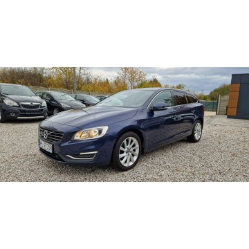 Volvo V60 2015,  2.0 diesel - Na sprzedaż za 46 900 zł - Płock - zdjęcie 4