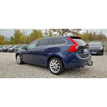 Volvo V60 2015,  2.0 diesel - Na sprzedaż za 46 900 zł - Płock - zdjęcie 8