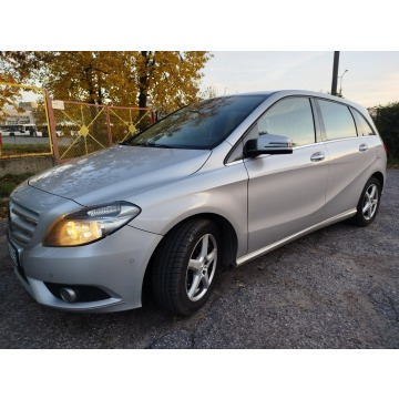 Mercedes B 180 -  import niemcy STAN BDB opłaty w cenie auta