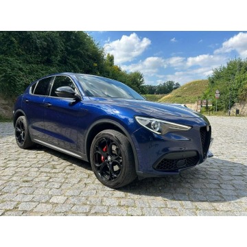 Alfa Romeo Stelvio - 4x4, Navi, Automat