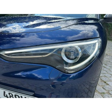 Alfa Romeo Stelvio  SUV 2019,  2.1 diesel, automat - Na sprzedaż za 79 800 zł - Nysa - zdjęcie 9