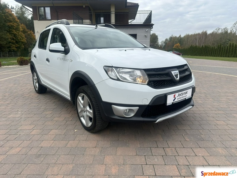 Dacia Sandero Stepway  Liftback 2014,  0.9 benzyna - Na sprzedaż za 23 800 zł - Lipówki