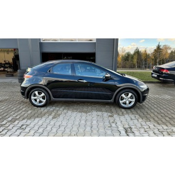 Honda Civic  Hatchback 2006,  1.3 benzyna - Na sprzedaż za 13 500 zł - Gołków - zdjęcie 3