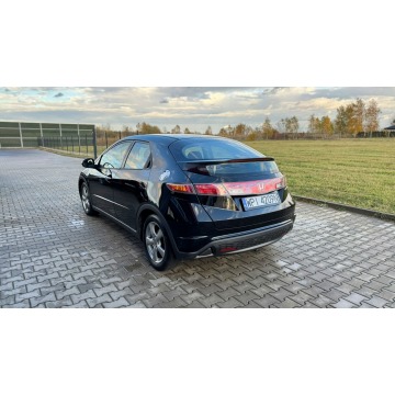 Honda Civic  Hatchback 2006,  1.3 benzyna - Na sprzedaż za 13 500 zł - Gołków - zdjęcie 7