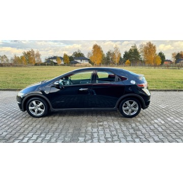 Honda Civic  Hatchback 2006,  1.3 benzyna - Na sprzedaż za 13 500 zł - Gołków - zdjęcie 10
