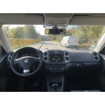 Volkswagen Tiguan  SUV 2010,  2.0 diesel, automat - Na sprzedaż za 33 999 zł - Gostyń - zdjęcie 9