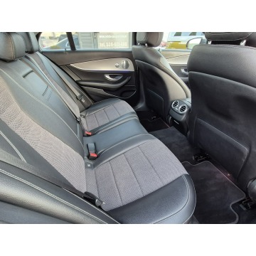 Mercedes - Benz E-klasa  Sedan/Limuzyna 2017,  2.0 benzyna, automat - Na sprzedaż za 89 900 zł - Łosino - zdjęcie 6
