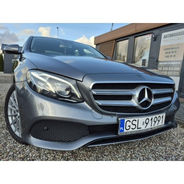 Mercedes - Benz E-klasa  Sedan/Limuzyna 2017,  2.0 benzyna, automat - Na sprzedaż za 89 900 zł - Łosino - zdjęcie 9