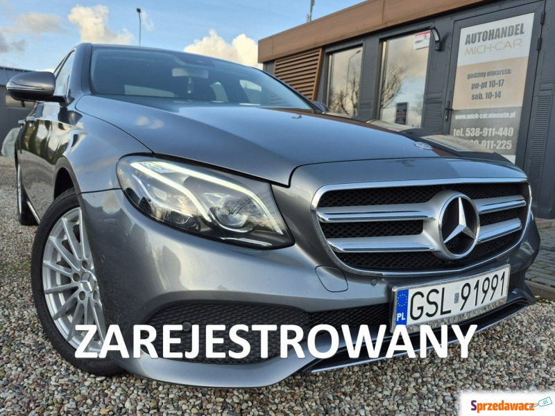 Mercedes - Benz E-klasa  Sedan/Limuzyna 2017,  2.0 benzyna, automat - Na sprzedaż za 89 900 zł - Łosino