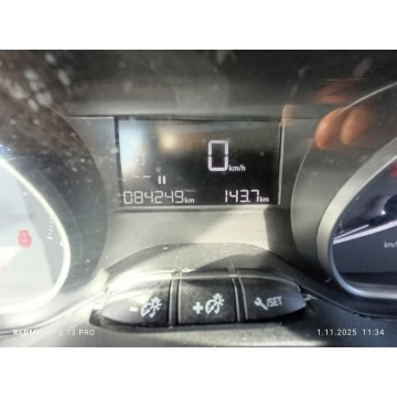 Peugeot 208  Hatchback 2018,  1.6 diesel - Na sprzedaż za 13 999 zł - Pleszew - zdjęcie 7