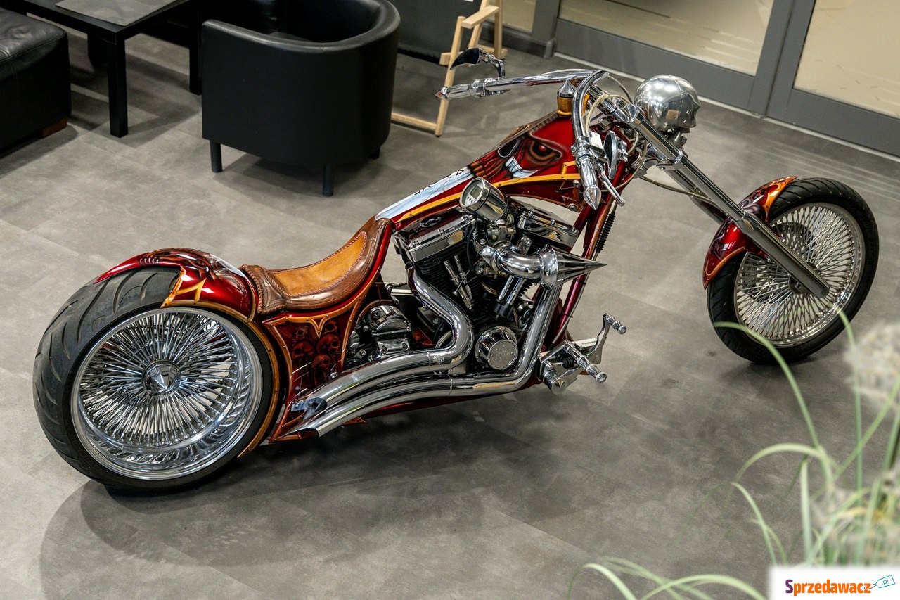 Harley-Davidson Custom - MOTOCYKL...