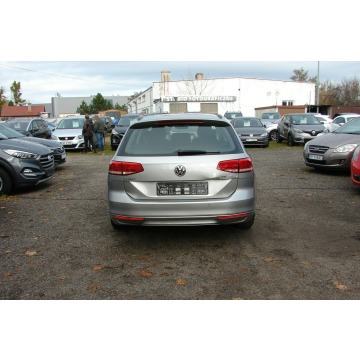 Volkswagen Passat 2015,  1.4 benzyna - Na sprzedaż za 39 900 zł - Piła - zdjęcie 6