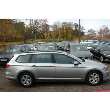 Volkswagen Passat 2015,  1.4 benzyna - Na sprzedaż za 39 900 zł - Piła - zdjęcie 8