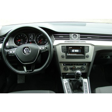 Volkswagen Passat 2015,  1.4 benzyna - Na sprzedaż za 39 900 zł - Piła - zdjęcie 12