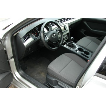 Volkswagen Passat 2015,  1.4 benzyna - Na sprzedaż za 39 900 zł - Piła - zdjęcie 11