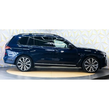BMW X7  SUV 2025,  3.0 diesel, automat - Na sprzedaż za 518 584 zł - Warszawa - zdjęcie 5