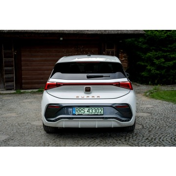 Cupra Born  SUV 2022 elektryczny, automat - Na sprzedaż za 96 777 zł - Ropczyce - zdjęcie 6