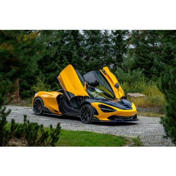 McLaren   Coupe/Sportowy 2018,  4.0 benzyna, automat - Na sprzedaż za 1 199 777 zł - Ropczyce - zdjęcie 1