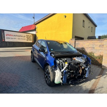 Renault Captur  Hatchback 2023,  1.6 hybryda, automat - Na sprzedaż za 35 000 zł - Margonin - zdjęcie 2