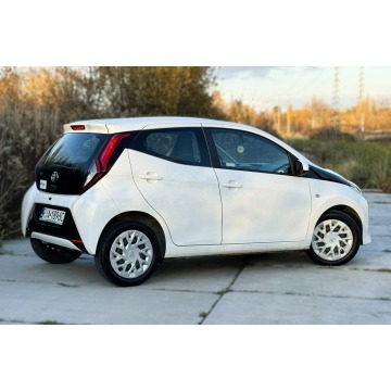 Toyota Aygo  Hatchback 2021,  1.0 benzyna - Na sprzedaż za 27 900 zł - Rzeszów - zdjęcie 9