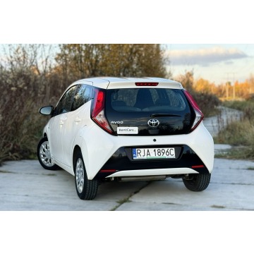 Toyota Aygo  Hatchback 2021,  1.0 benzyna - Na sprzedaż za 27 900 zł - Rzeszów - zdjęcie 12