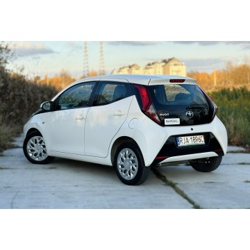 Toyota Aygo  Hatchback 2021,  1.0 benzyna - Na sprzedaż za 27 900 zł - Rzeszów - zdjęcie 10