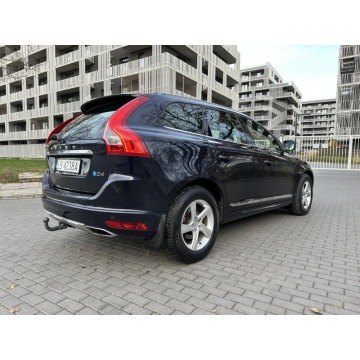 Volvo XC60  Terenowy 2016,  2.0 diesel, automat - Na sprzedaż za 37 000 zł - Warszawa - zdjęcie 3