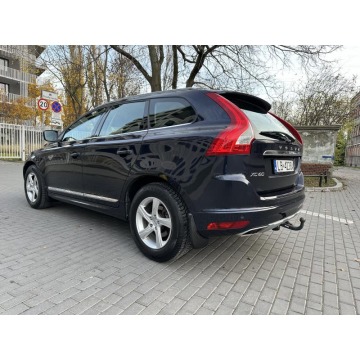 Volvo XC60  Terenowy 2016,  2.0 diesel, automat - Na sprzedaż za 37 000 zł - Warszawa - zdjęcie 4