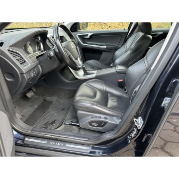 Volvo XC60  Terenowy 2016,  2.0 diesel, automat - Na sprzedaż za 37 000 zł - Warszawa - zdjęcie 8
