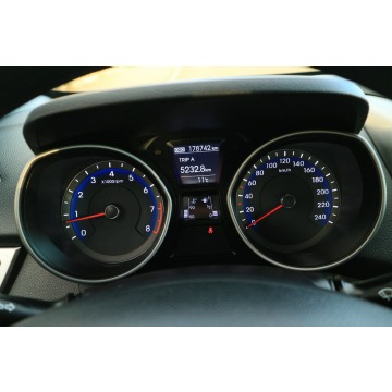 Hyundai i30  Hatchback 2012,  1.4 benzyna - Na sprzedaż za 26 500 zł - Bytom - zdjęcie 8