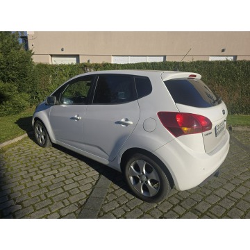 Kia Venga  Hatchback 2010,  1.6 diesel - Na sprzedaż za 16 900 zł - Bielsko-Biała - zdjęcie 8