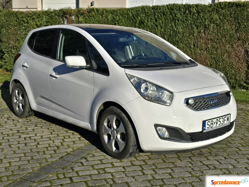 Kia Venga  Hatchback 2010,  1.6 diesel - Na sprzedaż za 16 900 zł - Bielsko-Biała
