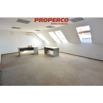 Lokal pow. 44 m2, Daleszyce, Centrum