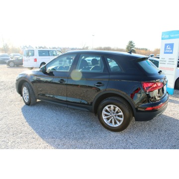 Audi Q5  SUV 2019,  2.0 diesel, automat - Na sprzedaż za 96 899 zł - Warszawa - zdjęcie 9