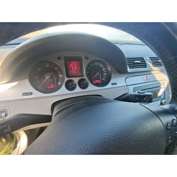 Volkswagen Passat 2007,  2.0 diesel - Na sprzedaż za 3 900,00 zł - Rząśnik - zdjęcie 8