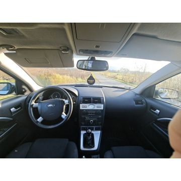 Ford Mondeo  Hatchback 2004,  1.8 benzyna - Na sprzedaż za 4 200,00 zł - Rząśnik - zdjęcie 7