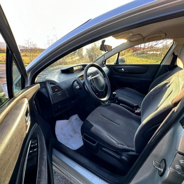 Citroen C4  Hatchback 2006,  1.6 diesel - Na sprzedaż za 1 600,00 zł - Rząśnik - zdjęcie 7