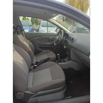 Seat Ibiza  Hatchback 2008,  1.2 benzyna - Na sprzedaż za 5 500,00 zł - Śrem - zdjęcie 12