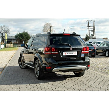Fiat Freemont  SUV 2015,  2.0 diesel, automat - Na sprzedaż za 45 999 zł - Warszawa - zdjęcie 2