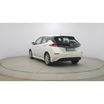 Nissan Leaf  Hatchback 2021 elektryczny, automat - Na sprzedaż za 53 700 zł - Warszawa - zdjęcie 6